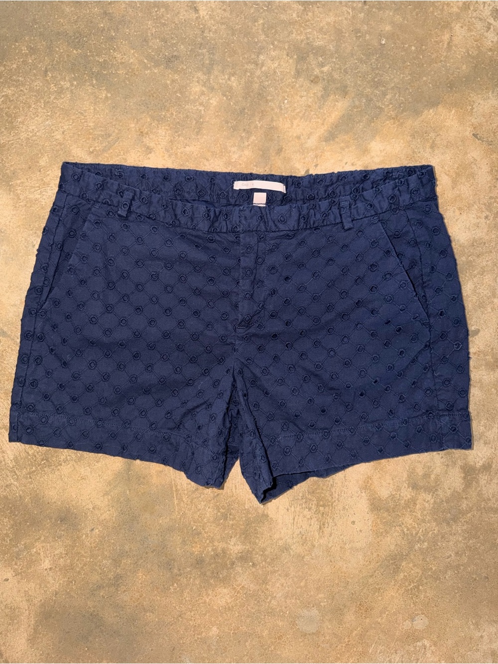 GAP Navy Eyelet Embroidered Cotton Shorts Size 8 Casual Coastal